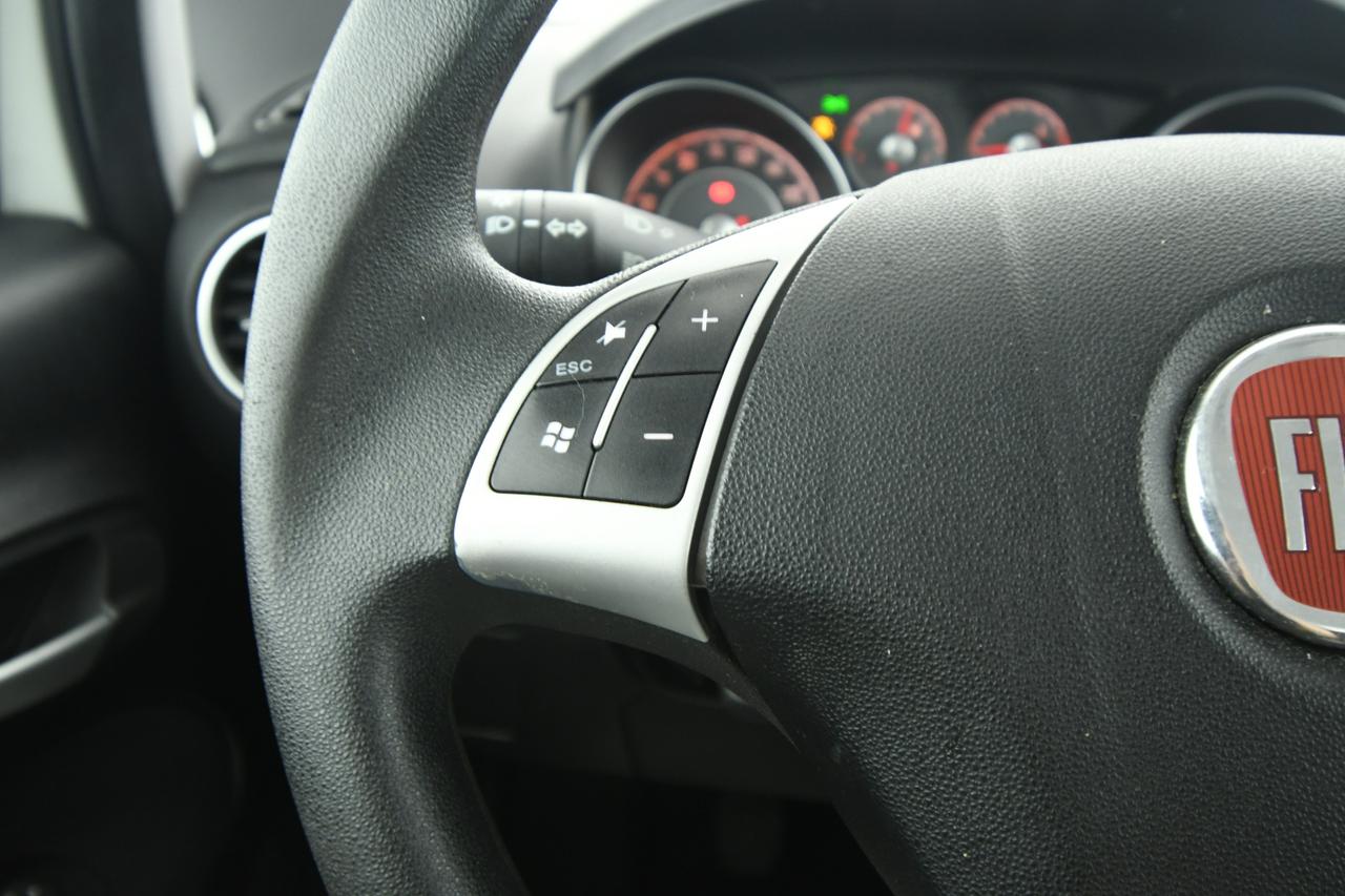 FIAT Punto 5p 1.4 natural power Easy 70cv NEOPATENTATI+C15"