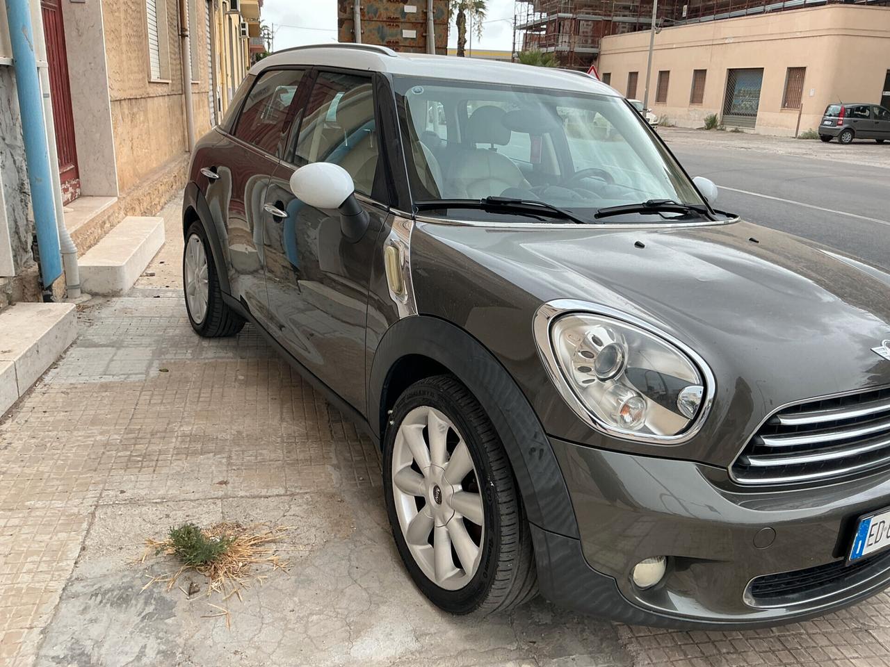 Mini Cooper D Countryman BERLINA