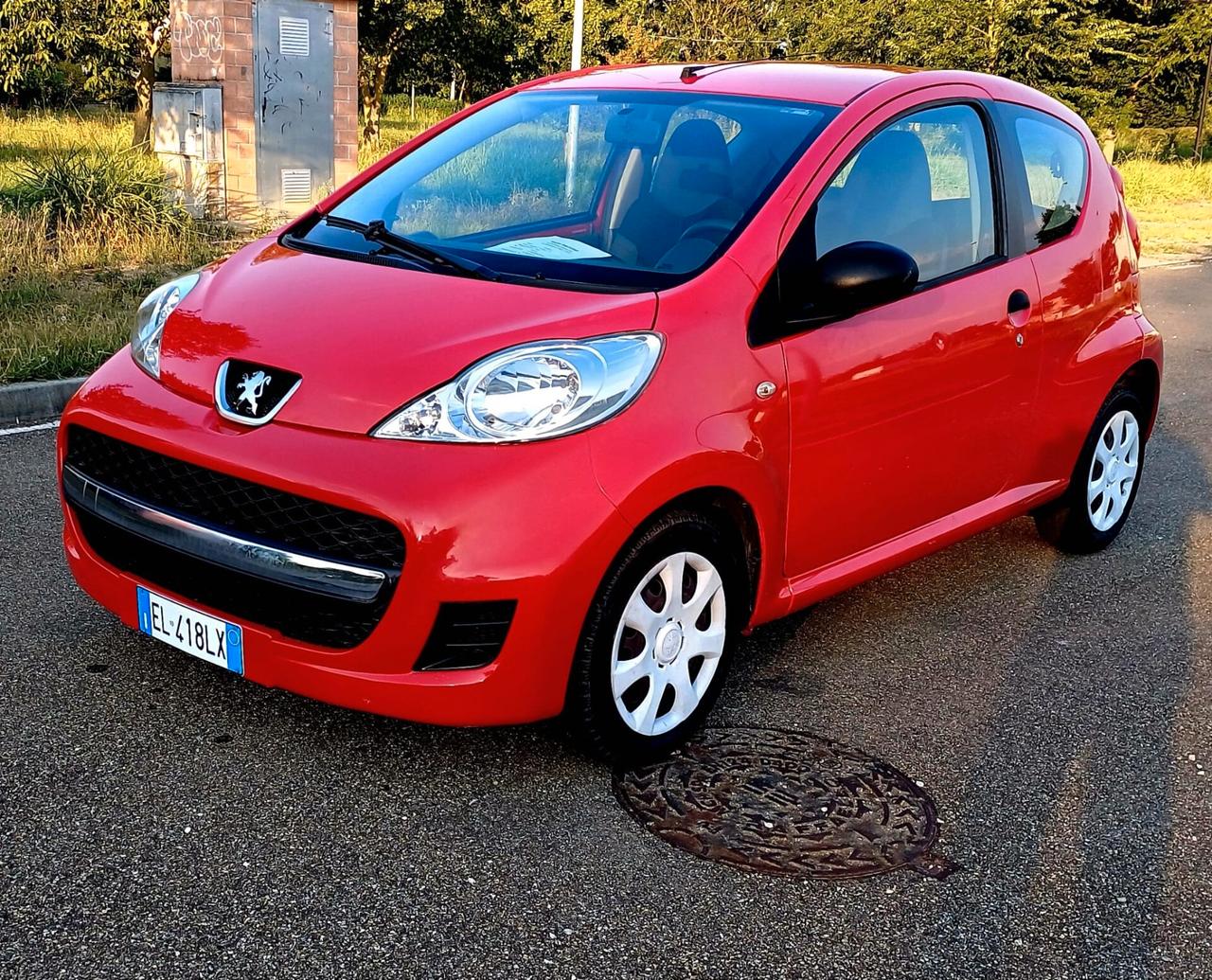 Peugeot 107 1.0 68CV 3p. Active anno 2012