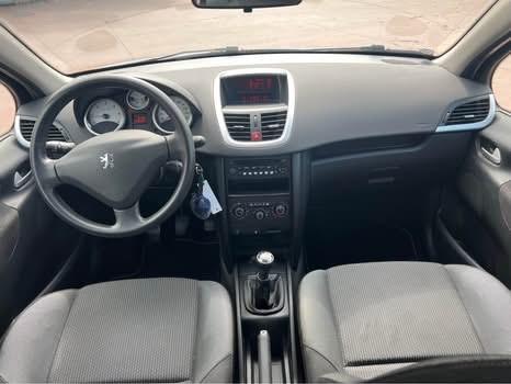 Peugeot 207 1.4 HDi 70CV 5p. Millesim 200