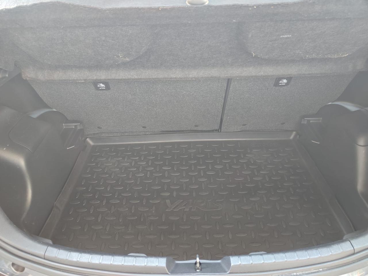 TOYOTA Yaris 5p 1.5h Active