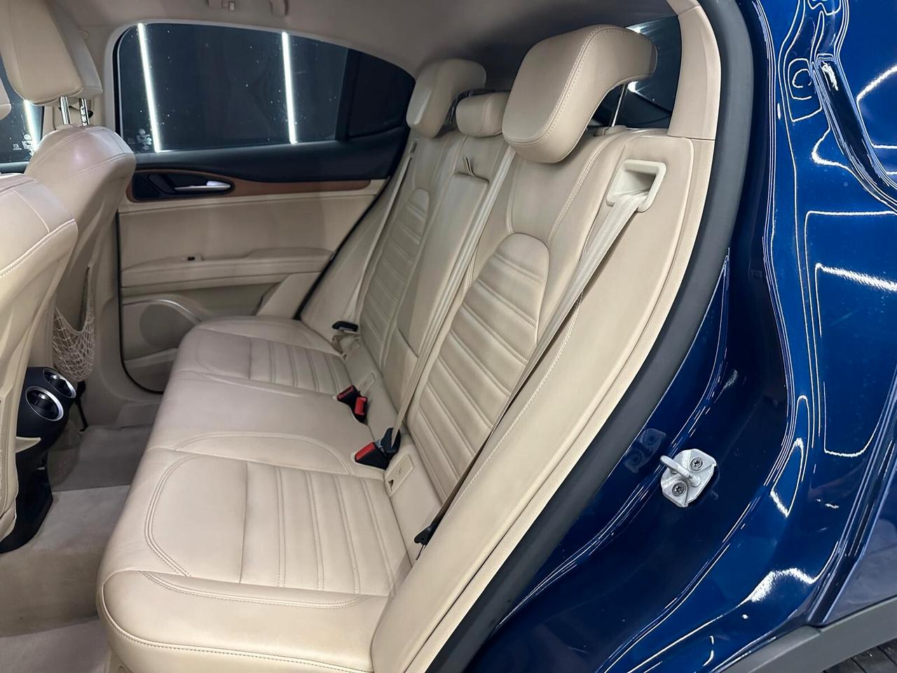 Alfa Romeo Stelvio 2.2 Turbodiesel 210 CV AT8 Q4 Super