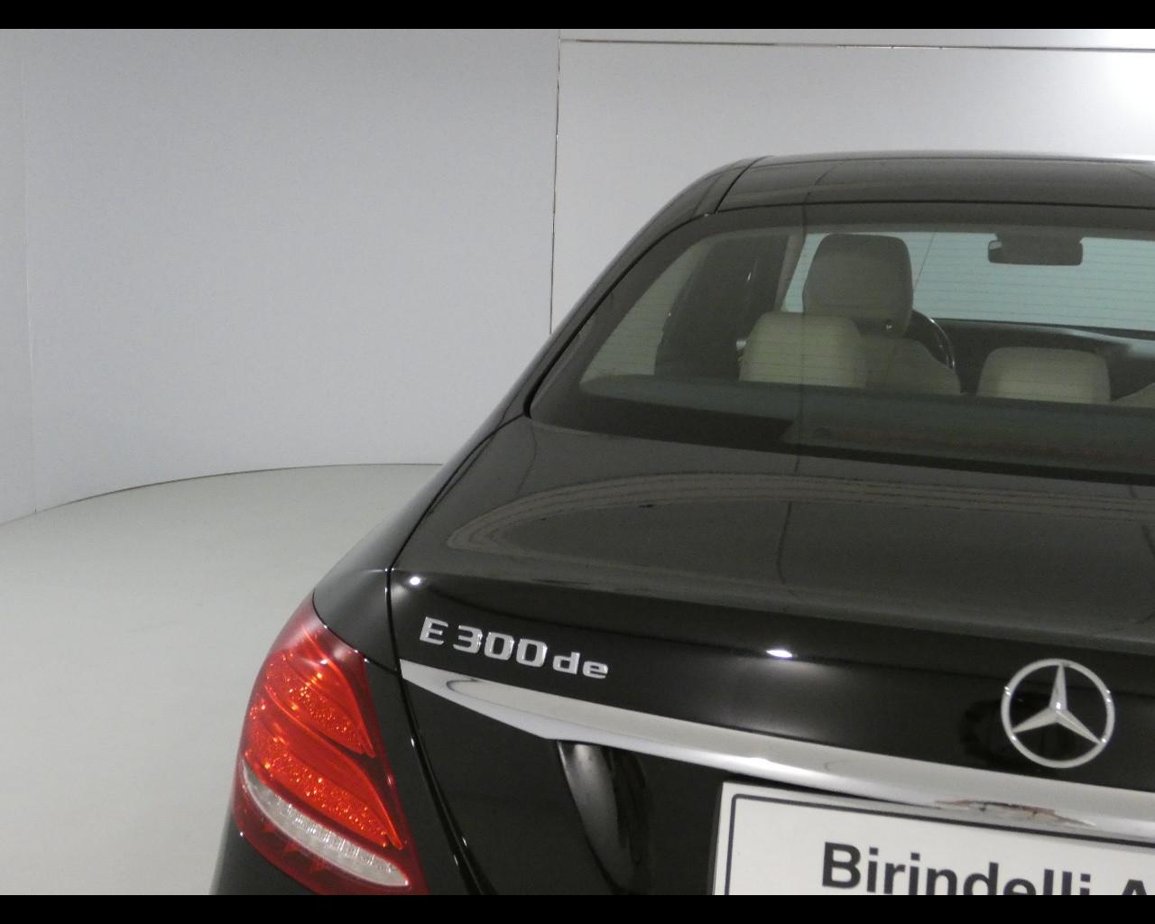 Mercedes-Benz Classe E (W/S213) - E 300 de Auto EQ-Power Premium
