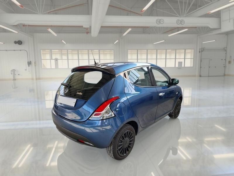 LANCIA YPSILON 1.0 FIREFLY 70 CV HYBRID SILVER 5 PORTE BERLINA