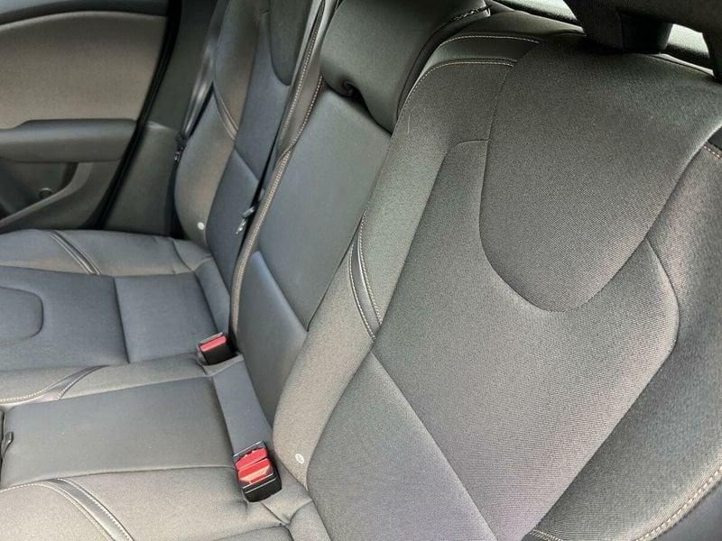 Volvo V40 Cross Country D2 Geartronic Cross Country Business Plus