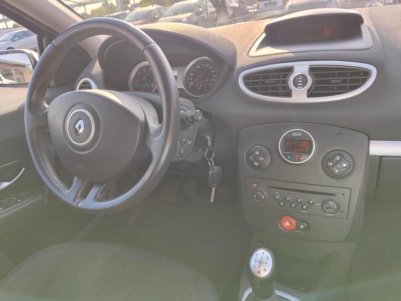 Renault Clio 1.2 16V 5 porte Dynamique