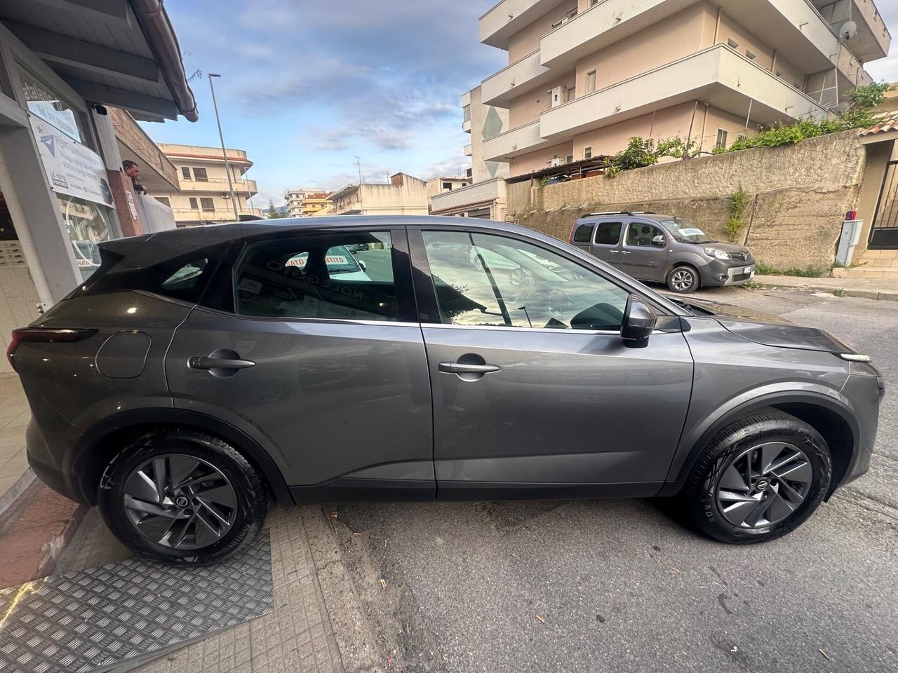Nissan Qashqai MHEV 140 CV Business
