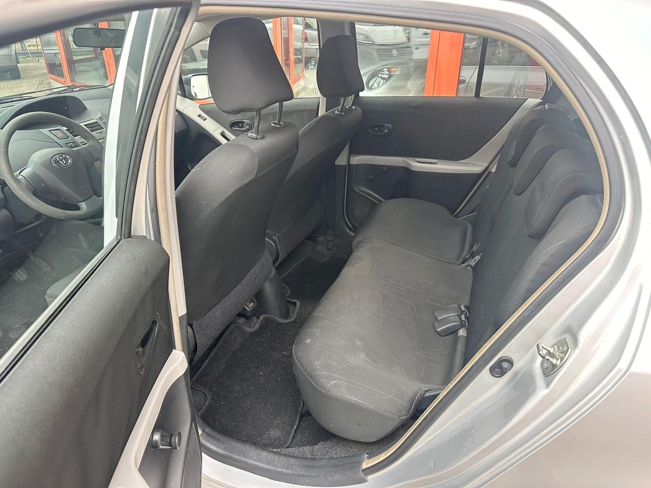 Toyota Yaris 1.0 5 porte Now GPL