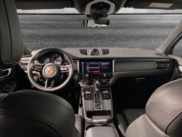 PORSCHE Macan 2.0