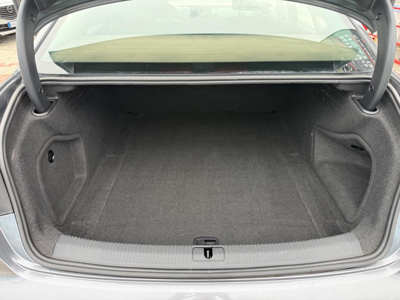 Audi A4 2.0 TDI BERLINA 150 CV ultra S tronic Sport