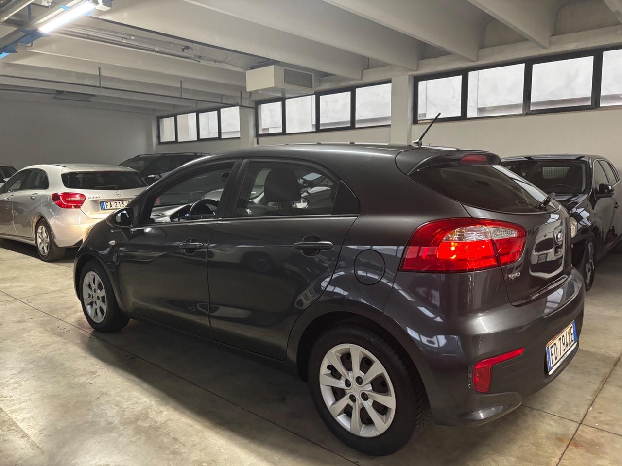 Kia Rio 1.1 CRDi High Tech OK NEOPATENTATI