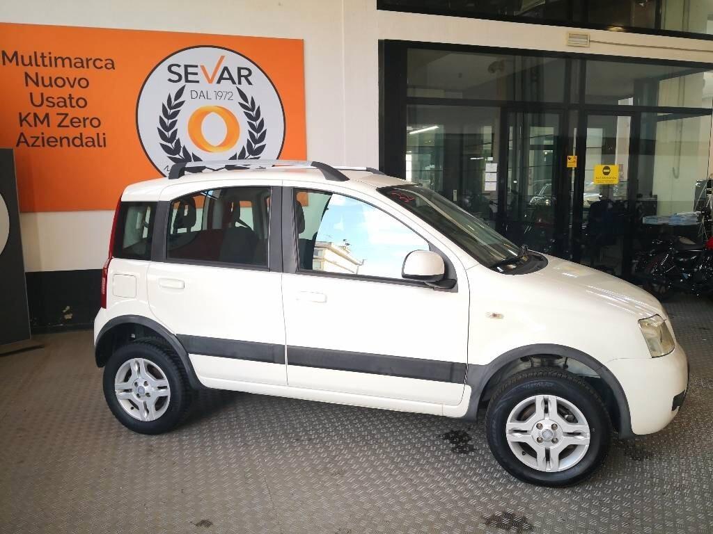 Fiat Panda 1.3 MJT 16V DPF 4x4 Climbing