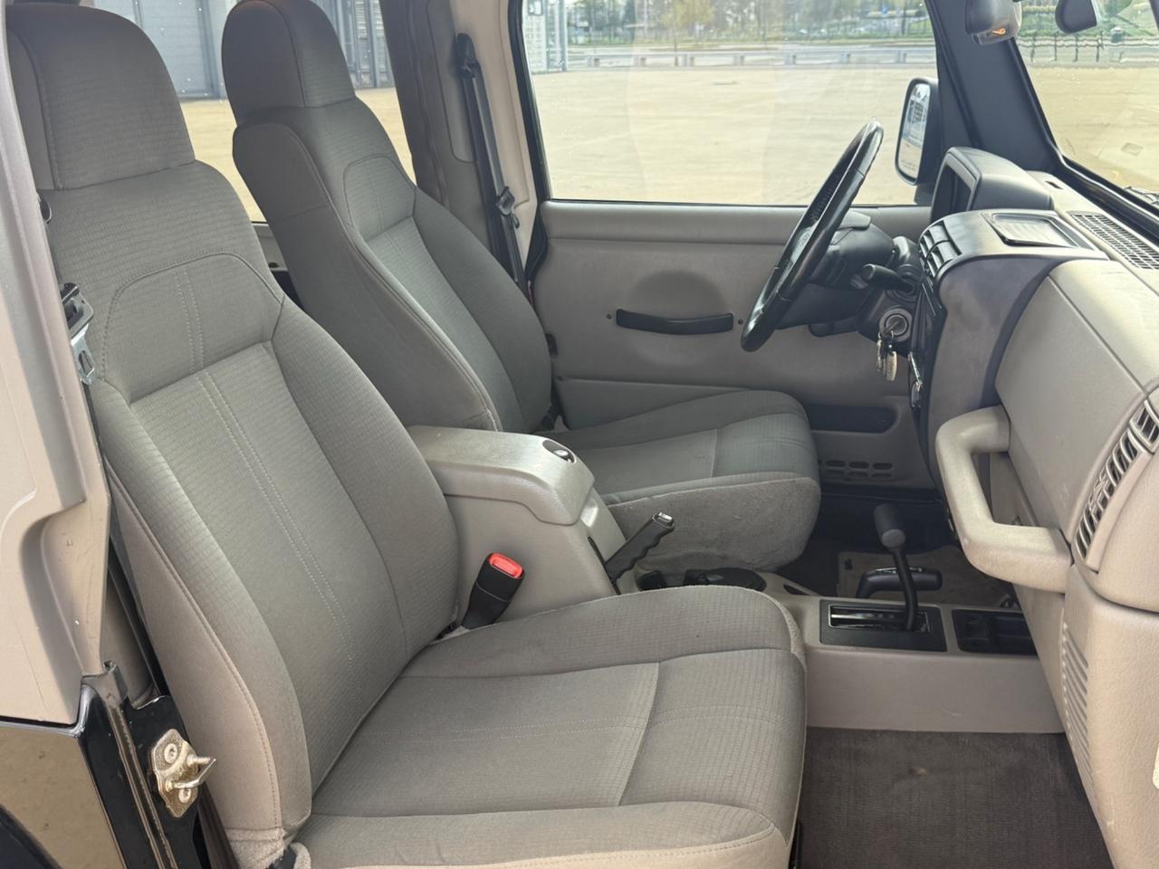 Jeep Wrangler 4.0 cat Sahara HardTop