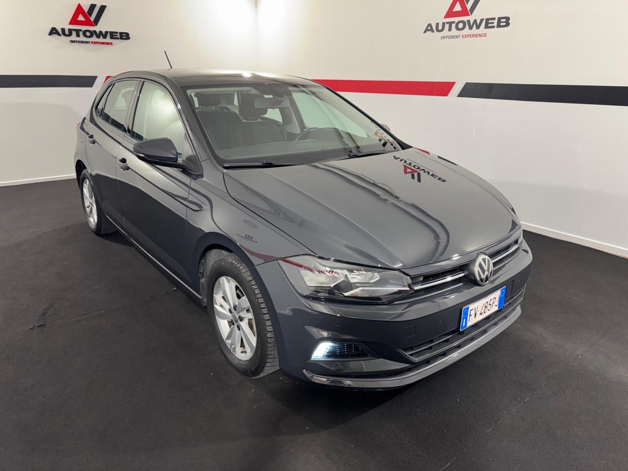 Volkswagen Polo BLUEMOTION TECHNOLOGY, SENSORI ANT & POS, RICARICA WIRELESS, APLLECARPLAY ANDROI