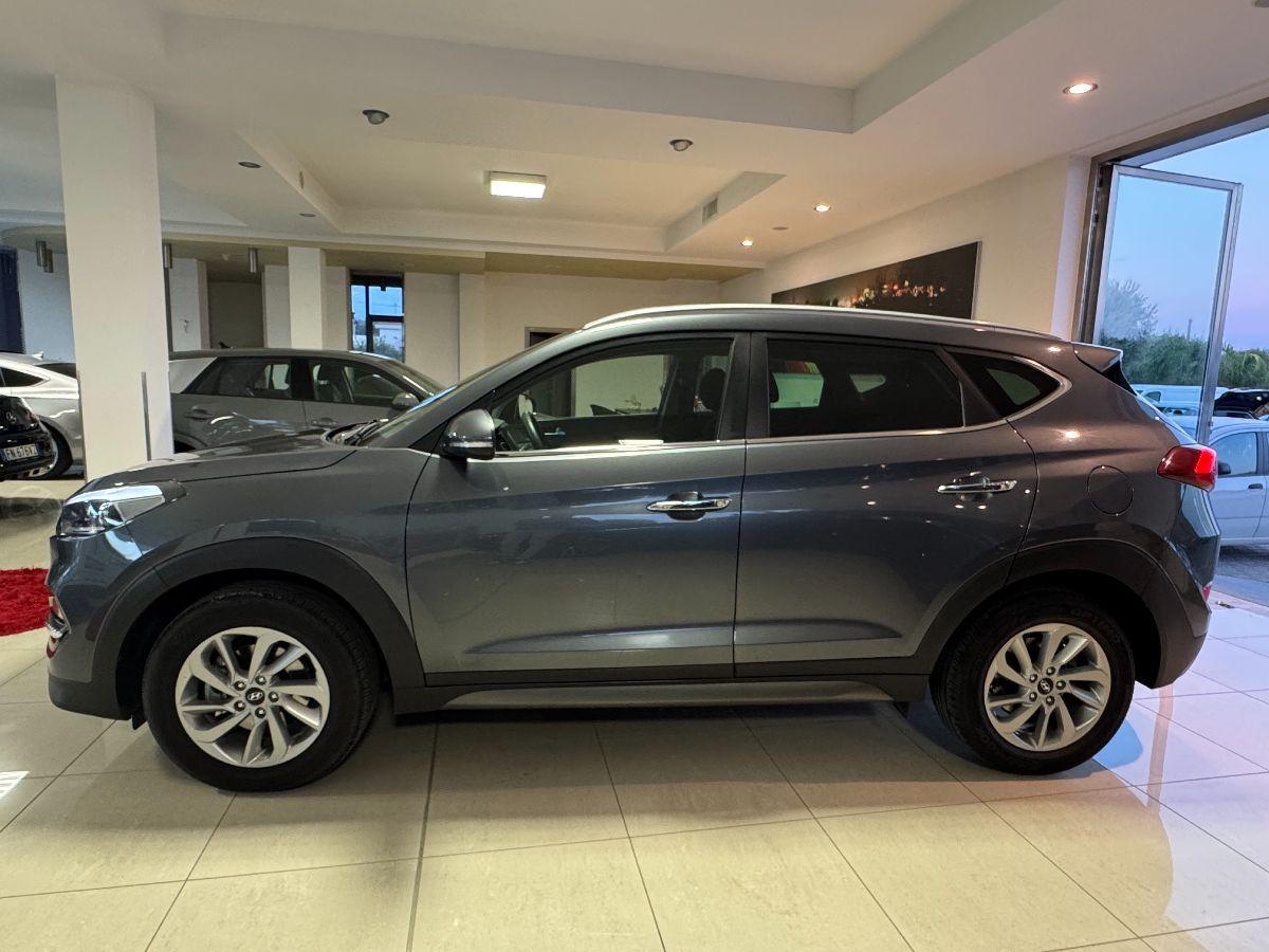 HYUNDAI - Tucson - 1.7 CRDi XPossible Solo 100.000km