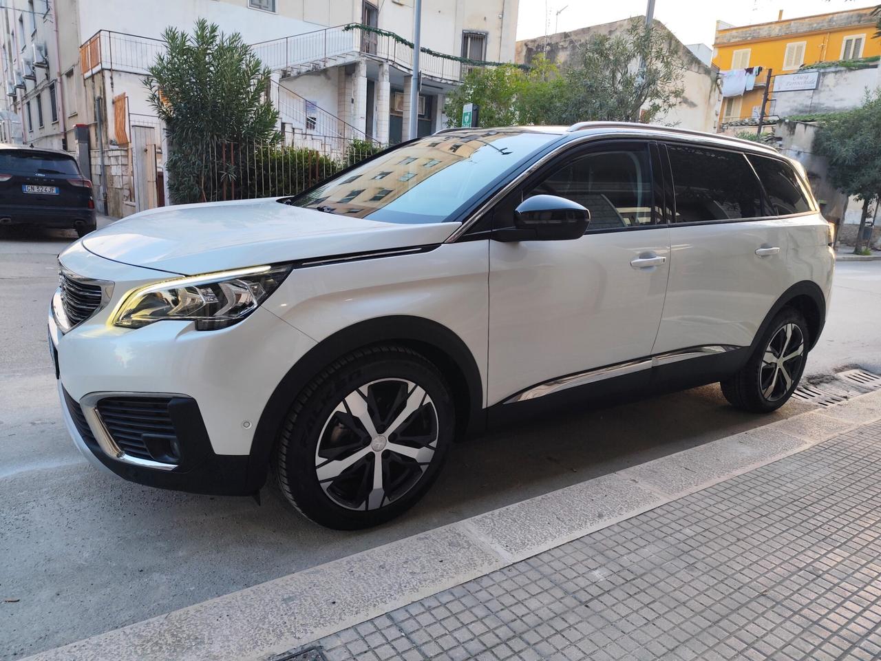 Peugeot 5008 1.6BlueHDi 120CV AUTOMATICA 7 POSTI