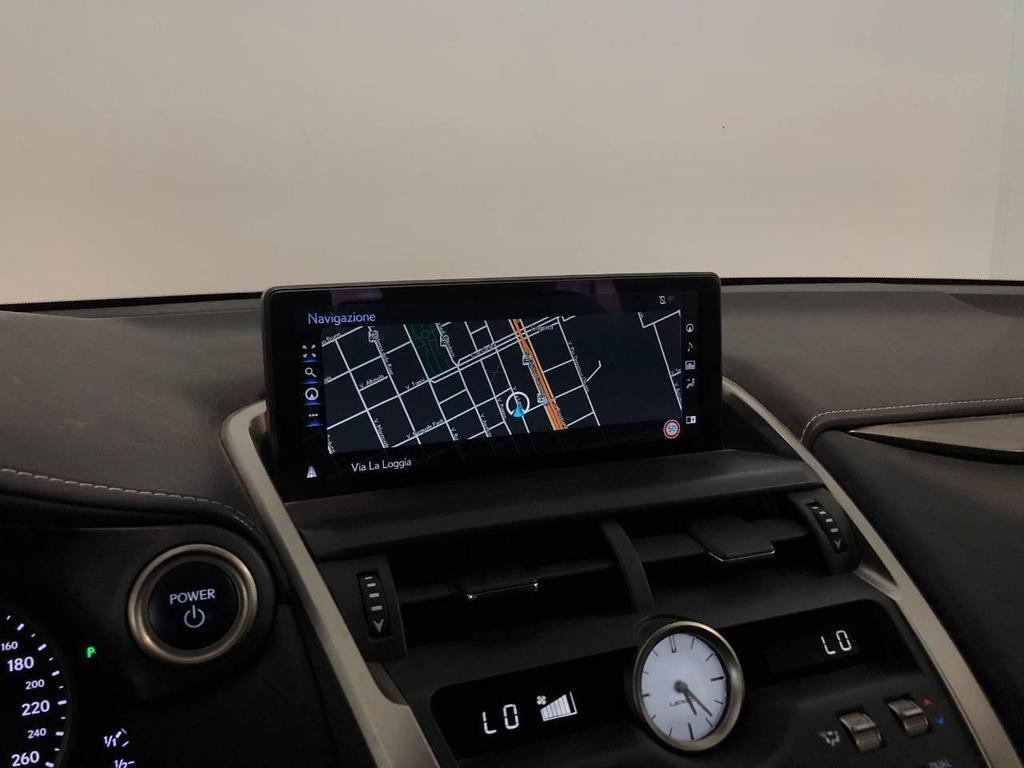 Lexus NX 300 300 2.5 Hybrid Premium 4WD CVT