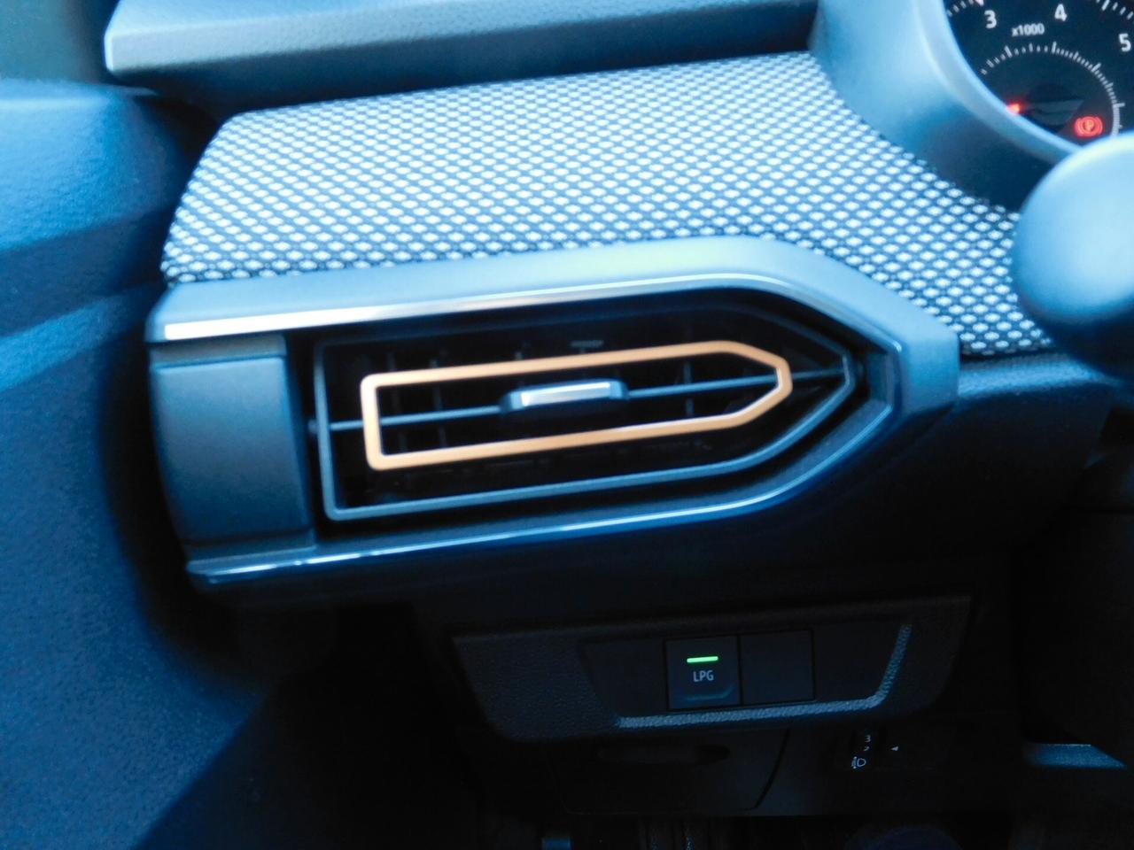 Dacia Sandero Stepway 1.0 TCe 100 CV ECO-G Comfort