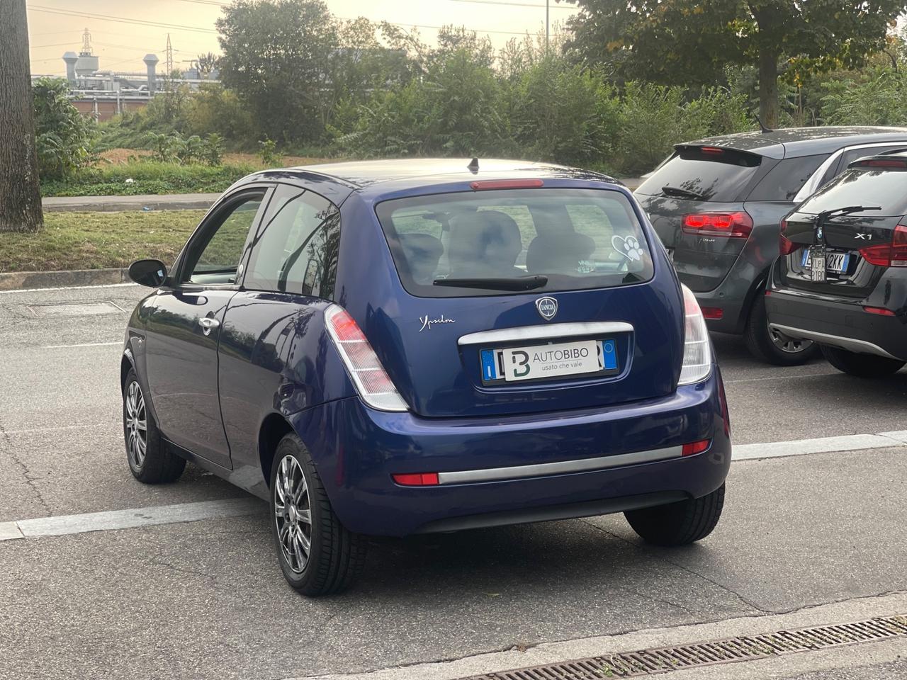 Lancia Ypsilon 1.4 Argento Ecochic GPL