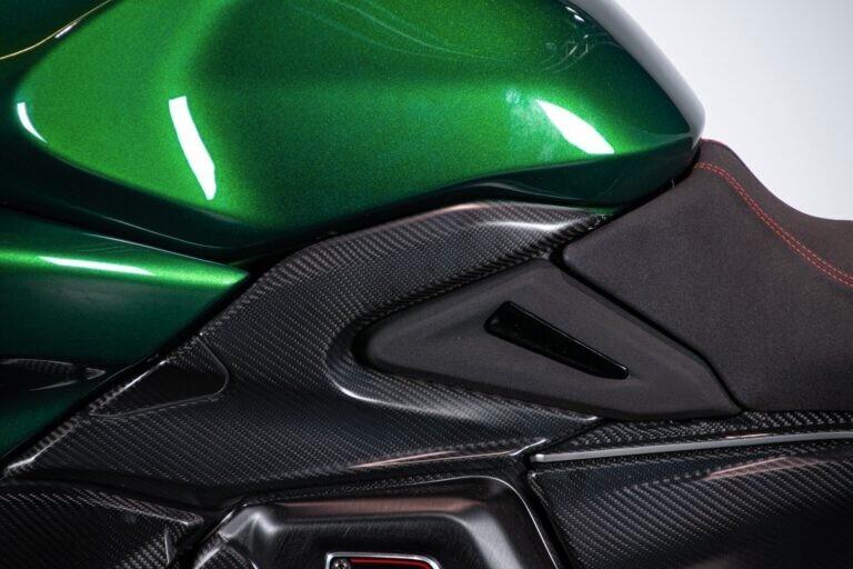 2024 DUCATI DIAVEL V4 BENTLEY - RDS01403