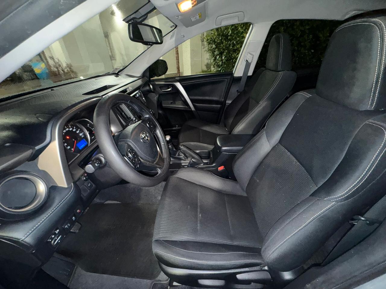 Toyota RAV 4 RAV4 2.0 D-4D 2WD Style