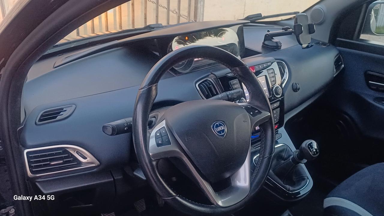 Lancia Ypsilon 1.2 69 CV 5 porte GPL Ecochic Unyca