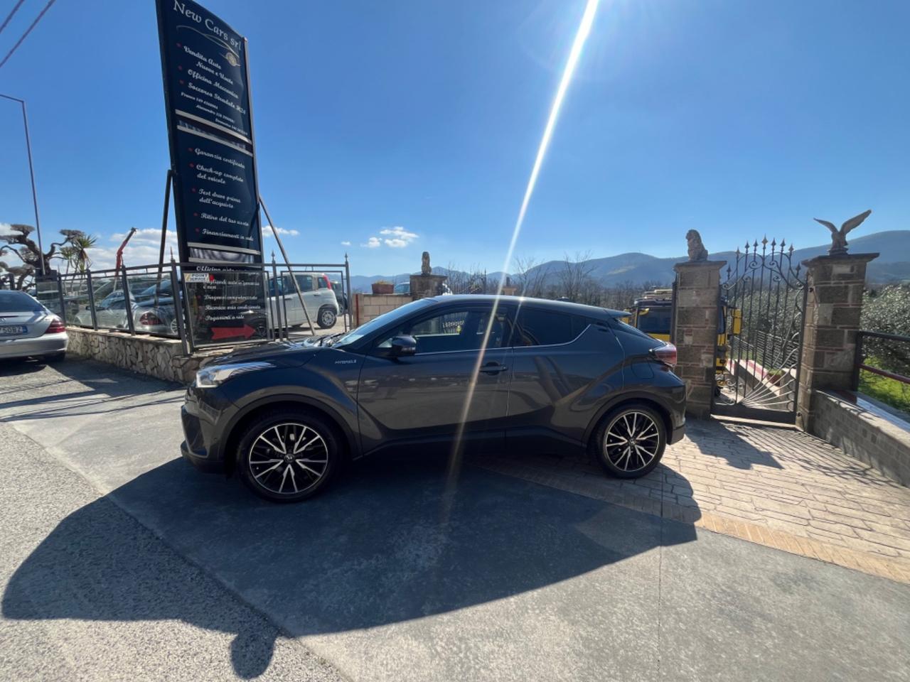 Toyota C-HR 1.8 Hybrid E-CVT Lounge