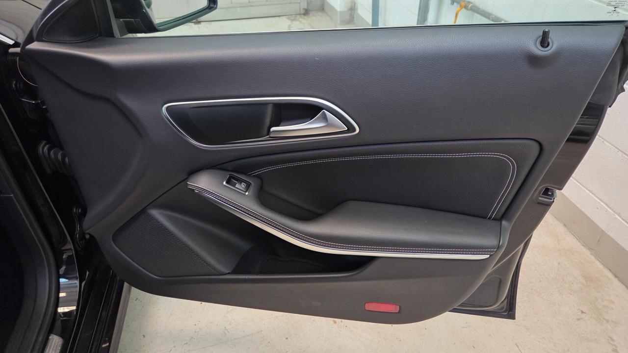 Mercedes-benz CLA 200 automatica Premium unico proprietario