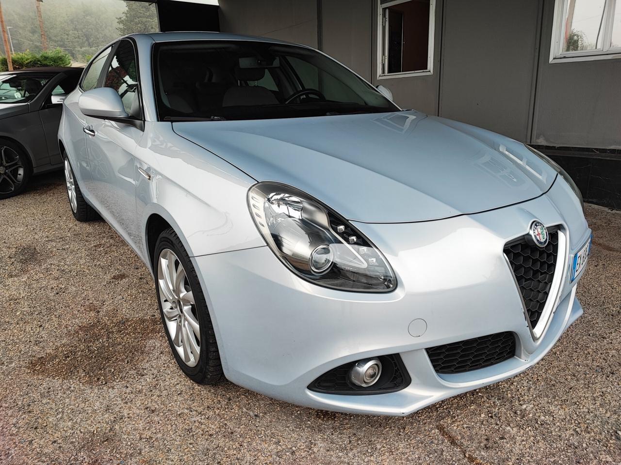 Alfa Romeo Giulietta 1.6 JTDm-2 105 CV Distinctive