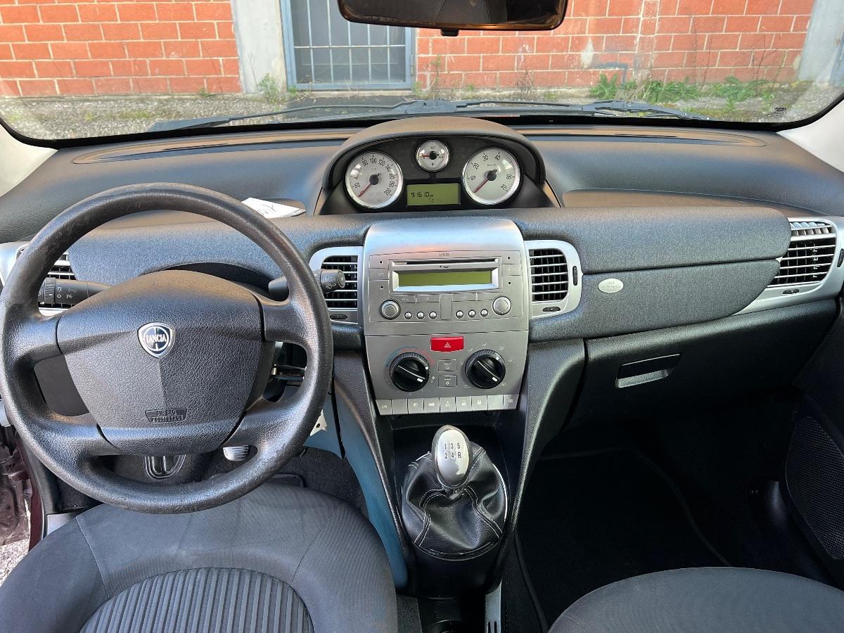 LANCIA - Ypsilon 1.2 8v Argento