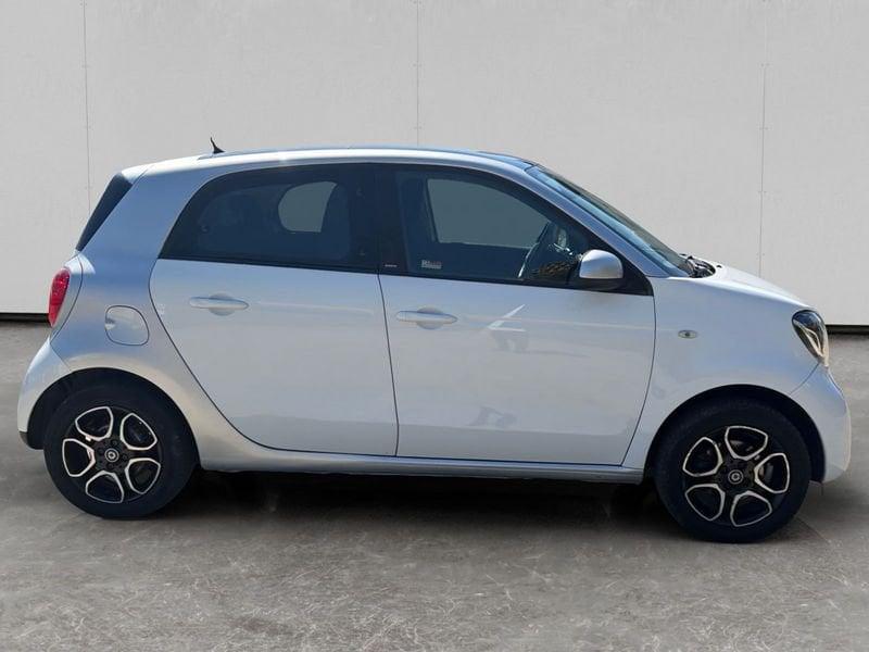 smart forfour 0.9 t Passion 90cv twinamic my18