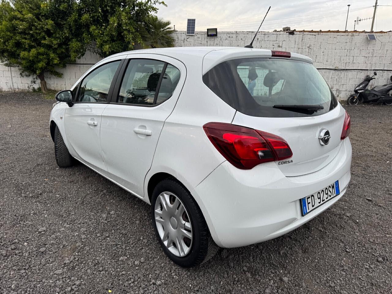 Opel Corsa 1.4 90CV GPL Tech 5 porte Innovation