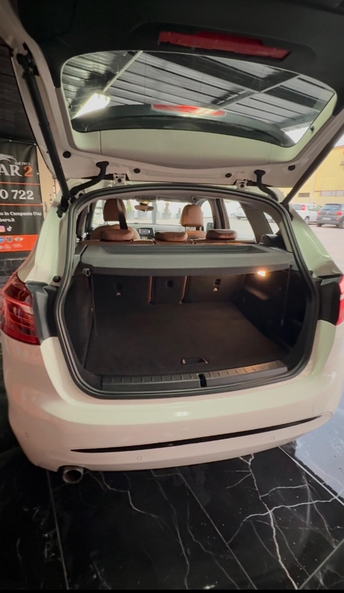 Bmw 2er Active Tourer 218d Luxury