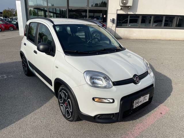 Fiat Panda 1.0 FireFly S&amp;S Hybrid City Cross