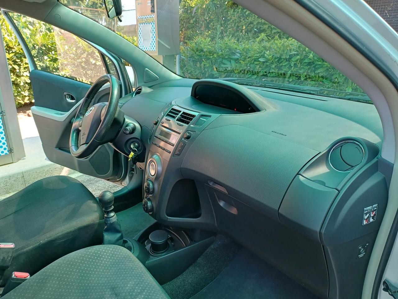 Toyota Yaris 1.3 5 porte Sol