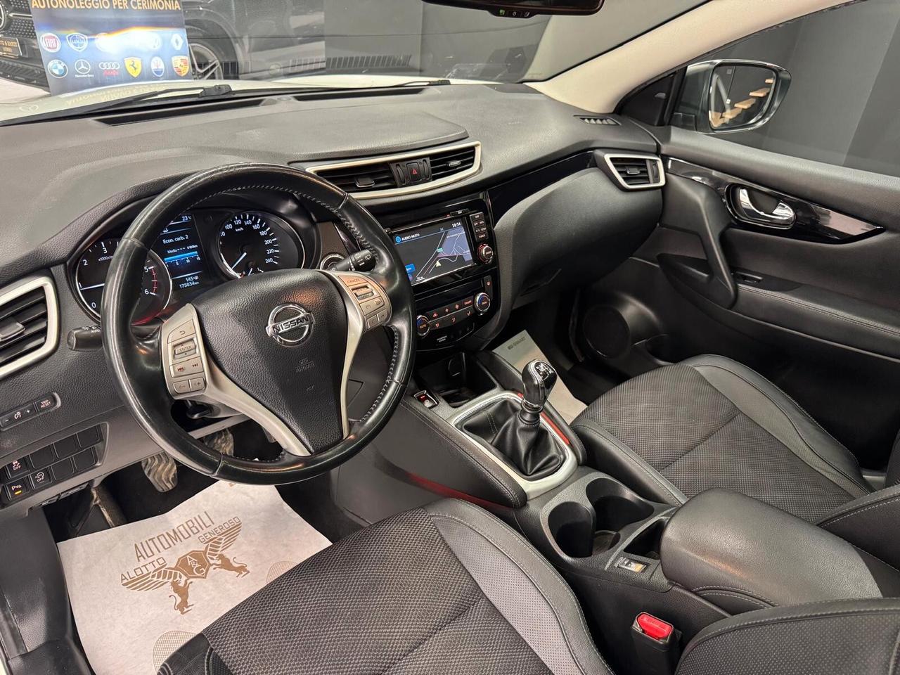 Nissan Qashqai 1.5d 110 CV Tekna Full-2014