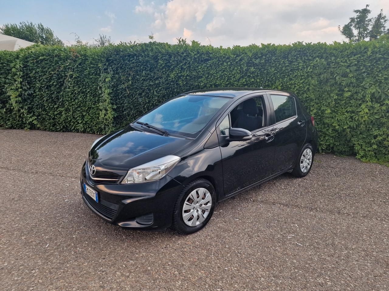 Toyota Yaris 1.3 5p Automatica