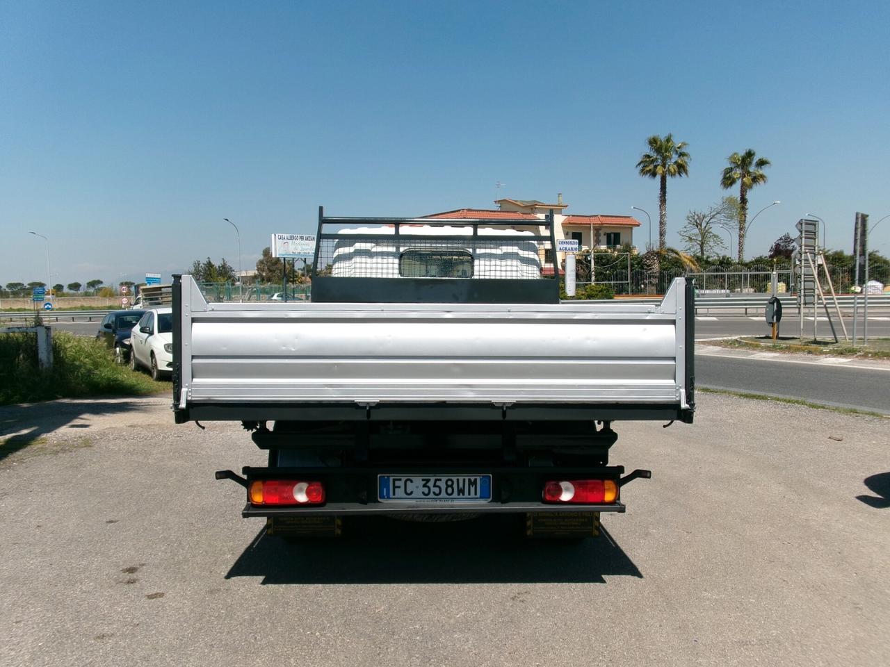 Nissan Cabstar NT400 35-12 2.5 120CV E5 RIBALTABILE TRILAT 134000 KM TAGLIANDATO