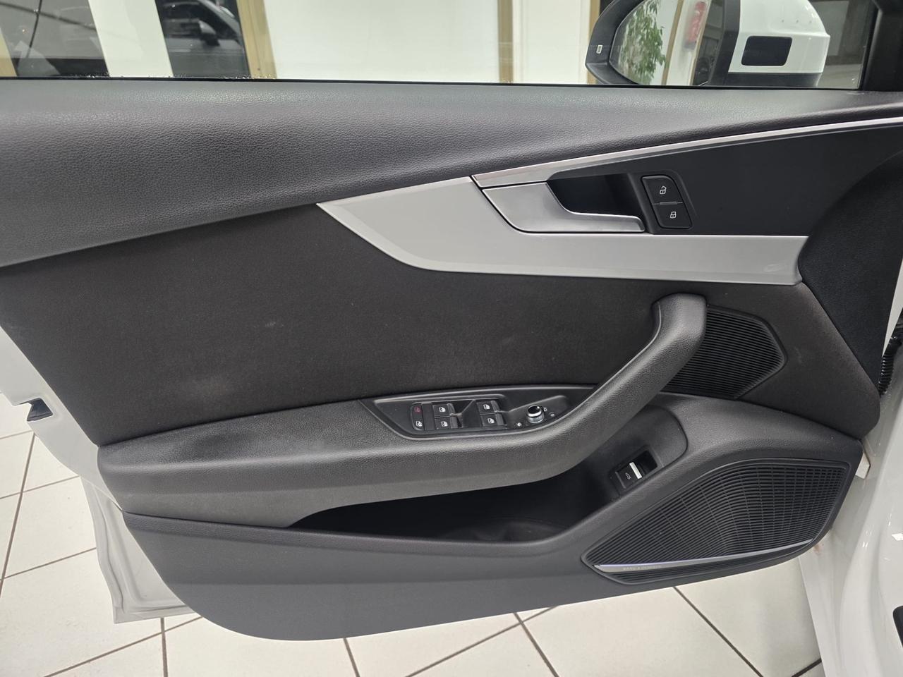 Audi A4 Avant 2.0 TDI 122 CV S tronic Design 2018