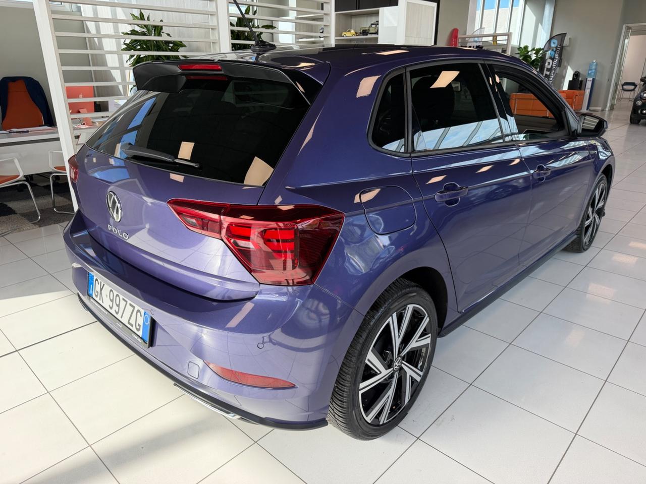 Volkswagen Polo 1.0 TSI DSG R-Line