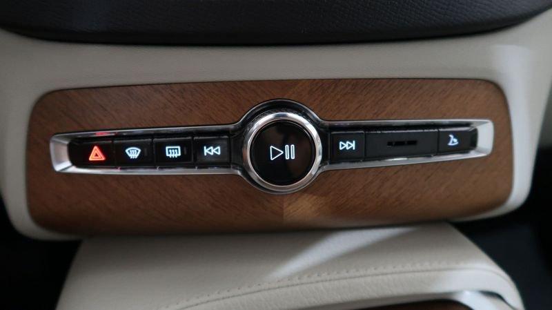 Volvo XC90 Plug-In Hybrid T8 AWD Plug-in 7p R. Inscr. Expr.