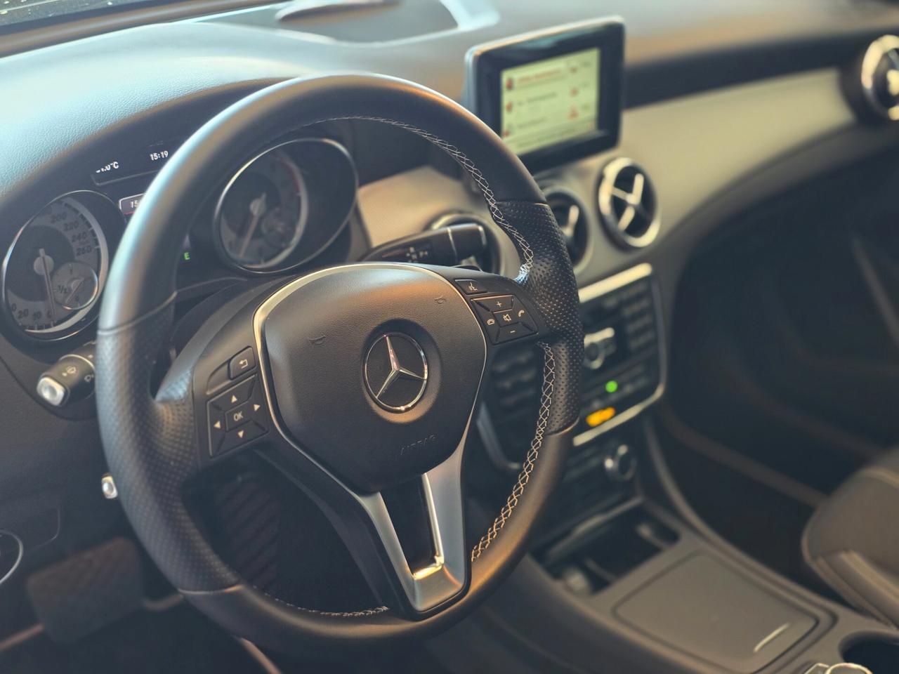 Mercedes-benz GLA 200 CDI Automatic Sport