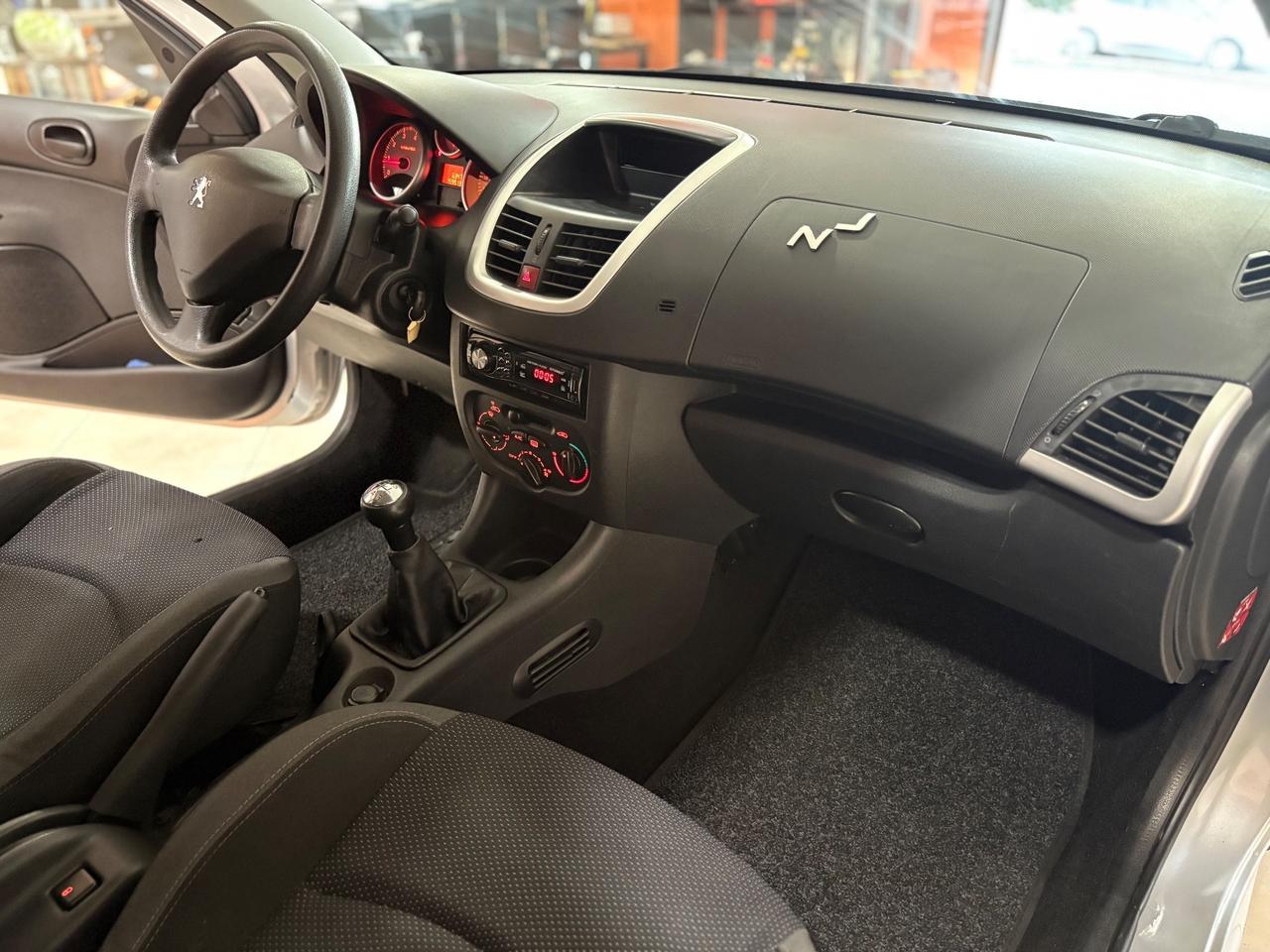 Peugeot 207 1.2 57 CV 5p. GPL