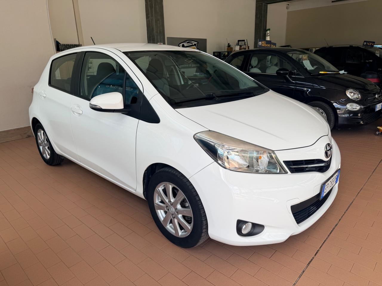 Toyota Yaris 1.0benz 69cv Neopatentati