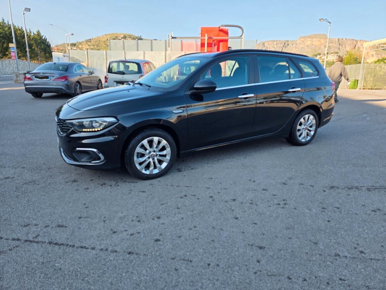 Fiat Tipo 1.6 Mjt S&S SW Lounge