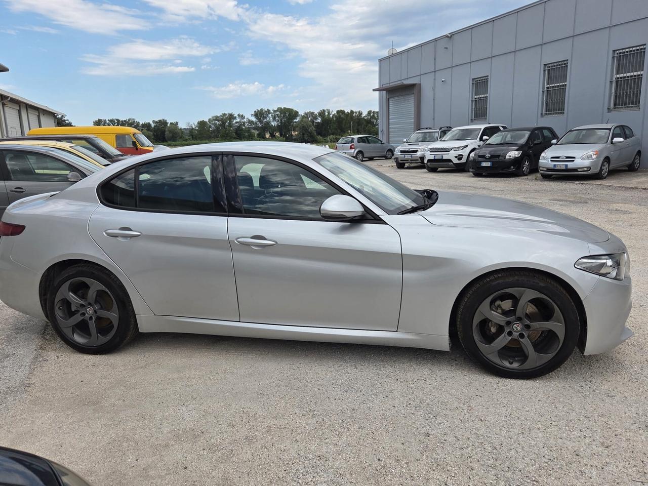 Alfa Romeo Giulia 2.2 JTDM TURBODIESEL MY19 -MOTORE ROTTO-
