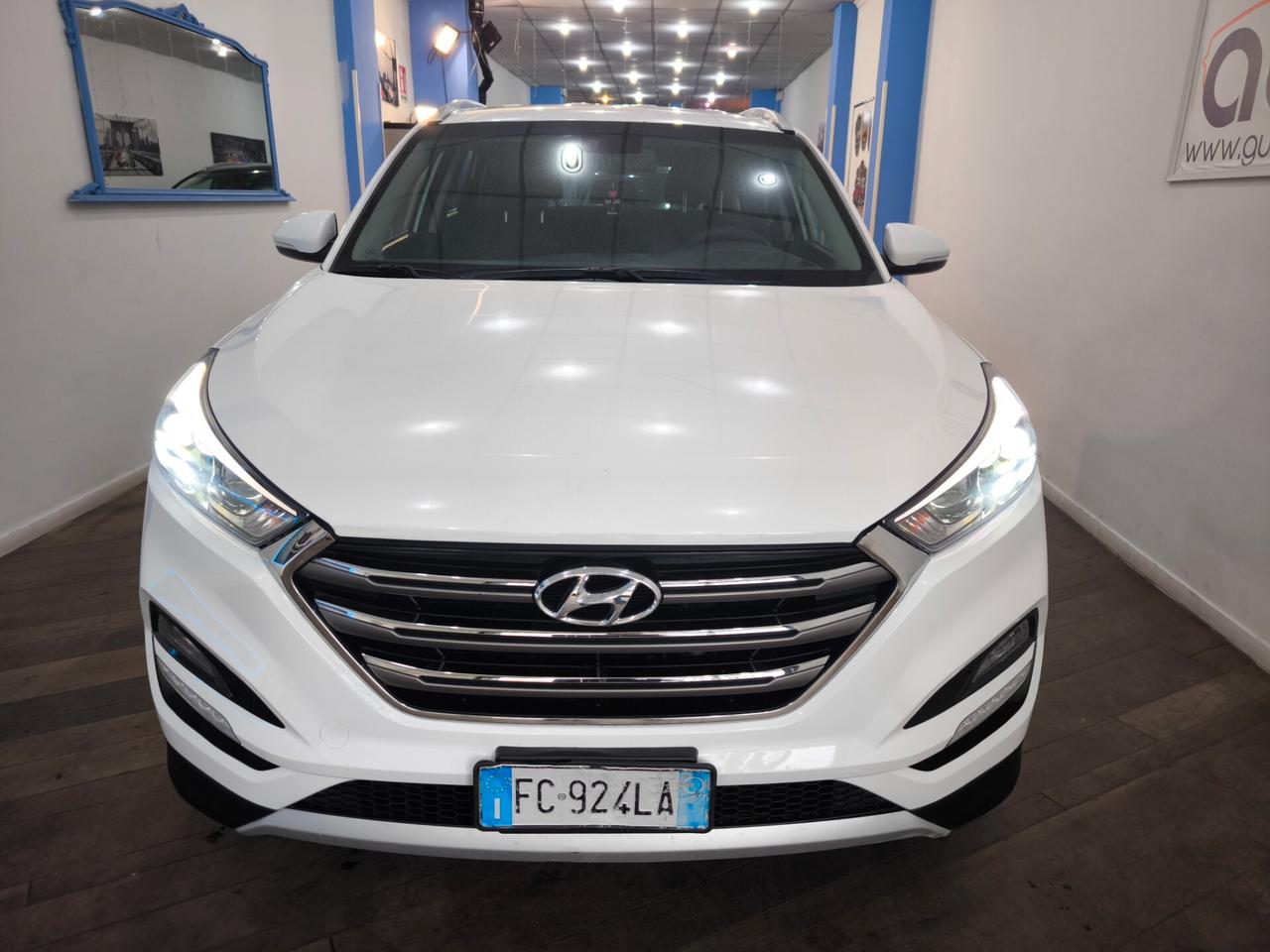 Hyundai Tucson 2.0 CRDi 4WD XPossible 24 MESI DI GARANZIA