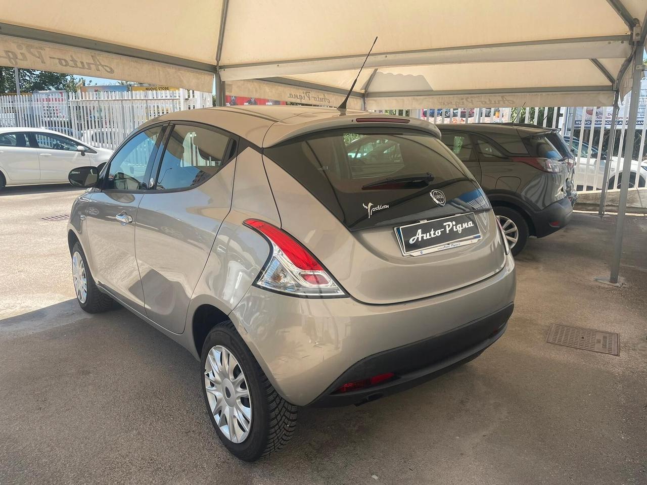 Lancia Ypsilon 0.9 TwinAir 85 CV 5 porte Metano Ecochic Gold
