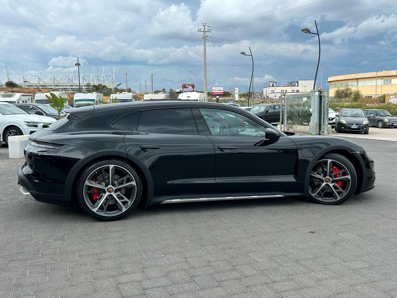 Porsche Taycan 4s Cross Turismo