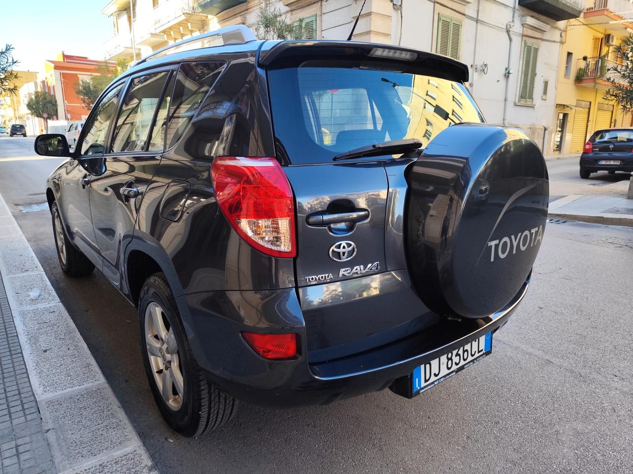 Toyota RAV 4 RAV4 2.2 D-4D 136CV 4WD DIESEL